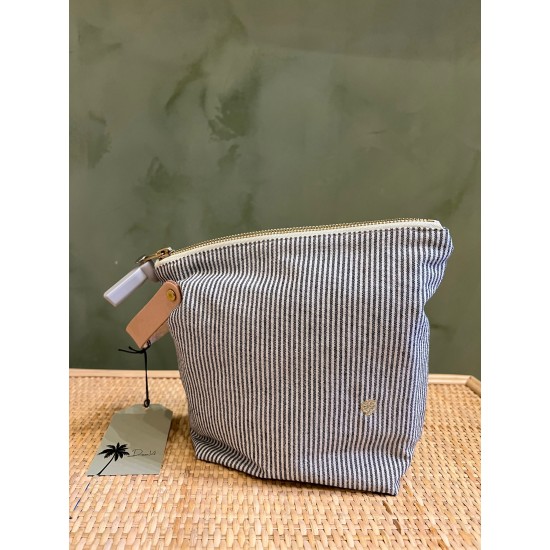 TOILETRY BAG اكسسوارات  FINETTE CAVIAR PM