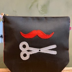 Mustache  اكسسوارات Toilet Kits