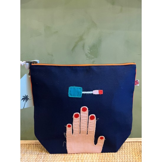 Blue Varnish  اكسسوارات Toilet Kits