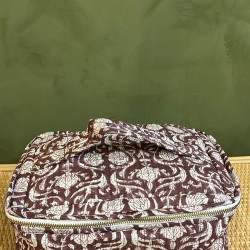 Maroon, White flowers  Square Vanity Bag اكسسوارات