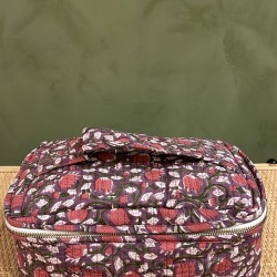 Maroon/Purple,Red flowers  Square Vanity Bag اكسسوارات
