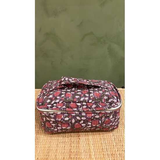 Maroon/Purple,Red flowers  Square Vanity Bag اكسسوارات