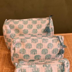 White ,Green Elephants Toiletry Bags S/3 اكسسوارات