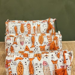 White,Orange Fish Toiletry Bags S/3 اكسسوارات
