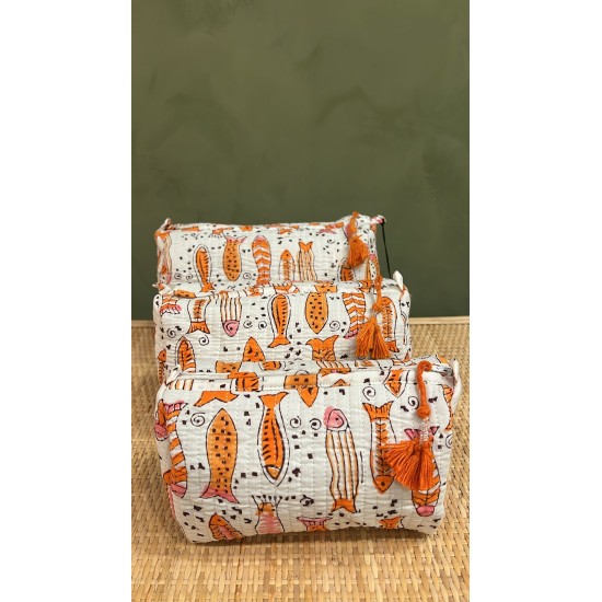 White,Orange Fish Toiletry Bags S/3 اكسسوارات