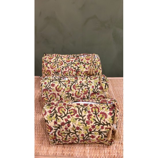 Light Yellow, Flowers Toiletry Bags S/3 اكسسوارات