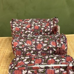 Maroon/Purple,Red flowers  Toiletry Bags S/3 اكسسوارات