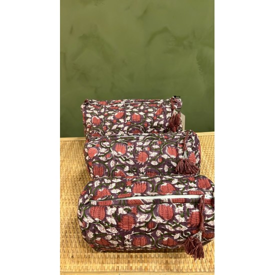 Maroon/Purple,Red flowers  Toiletry Bags S/3 اكسسوارات