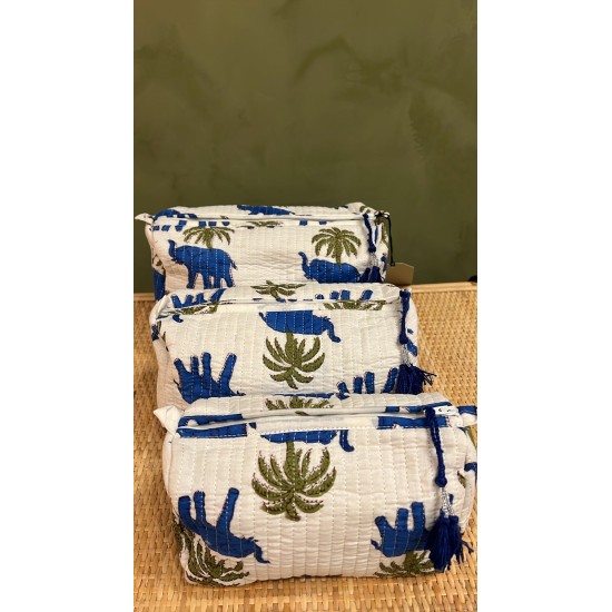 White,Blue Elephants Toiletry Bags S/3 اكسسوارات