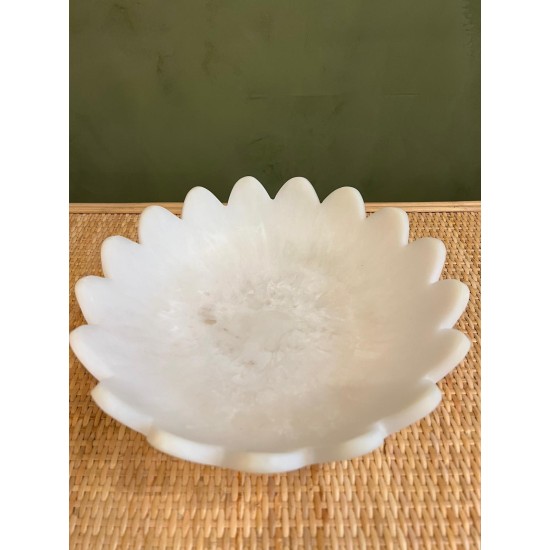 White Deep Round Petal Bowl اكسسوارات منزليه